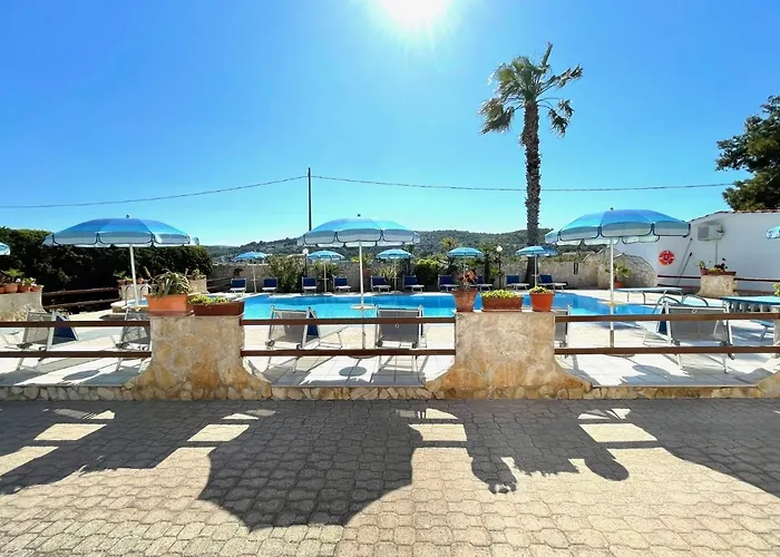 Palm Garden ויאסטה