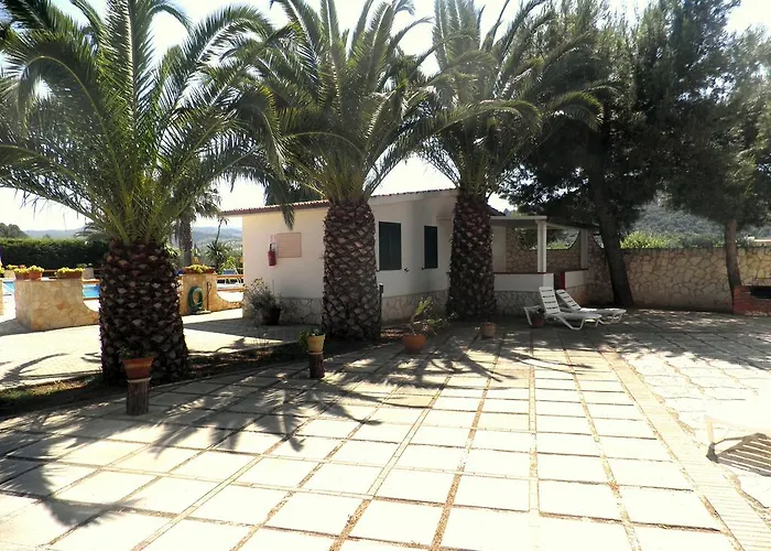 Palm Garden 3* ויאסטה