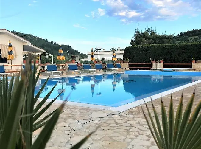 Palm Garden 3* ויאסטה