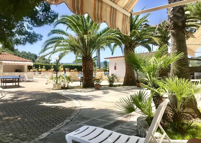 מלון דירות Palm Garden 3*